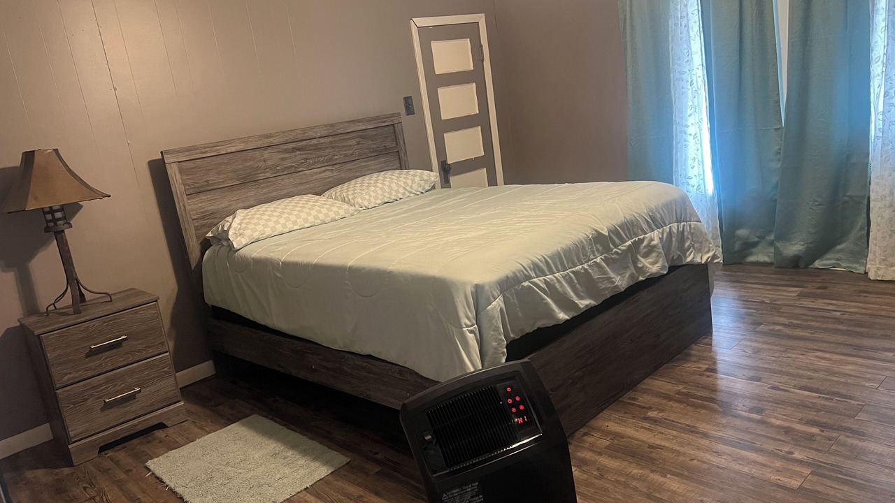 Photo of Bedroom in Lawson