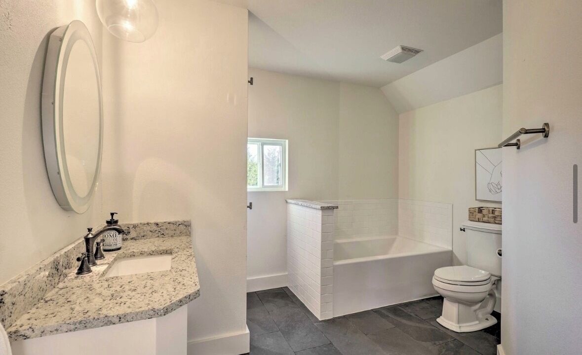 Photo of Bathroom in Eagle Rock