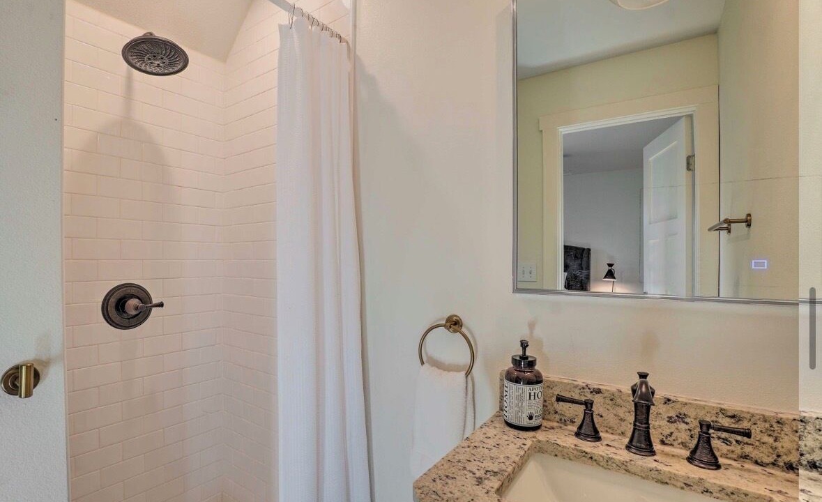 Photo of Bathroom in Eagle Rock