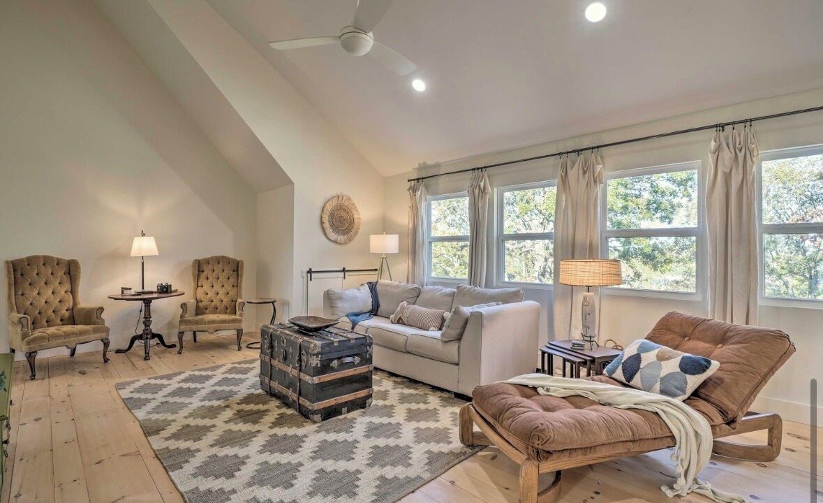 Photo of Livingroom in Eagle Rock