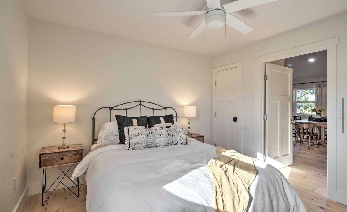 Photo of Bedroom in Eagle Rock