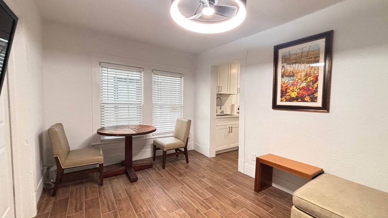 Photo of Livingroom in Greater East End