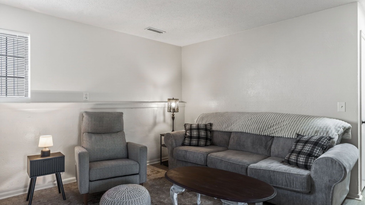 Photo of Livingroom in Blue Springs