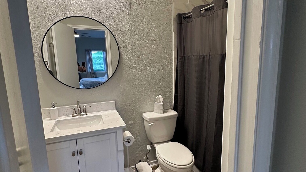 Photo of Bathroom in Pottsboro