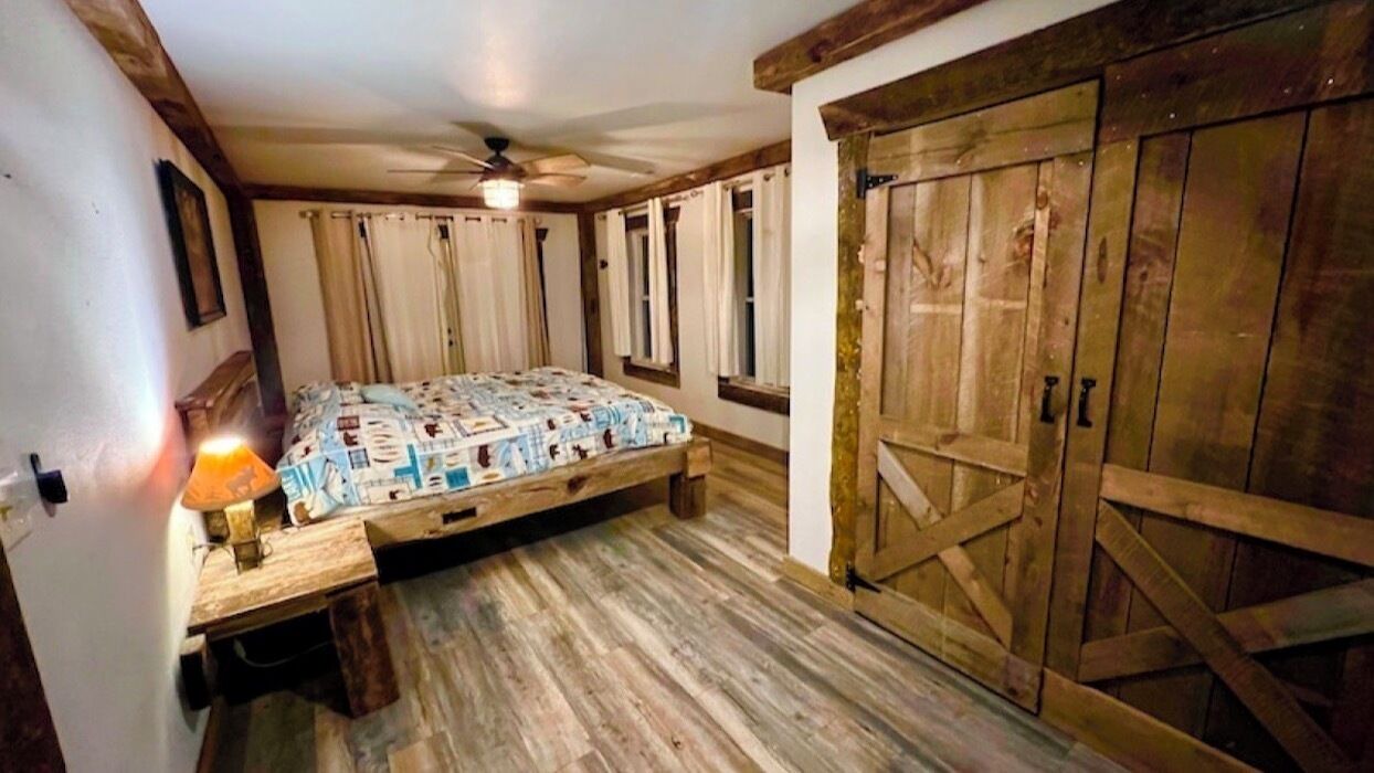 Photo of Bedroom in Lansing