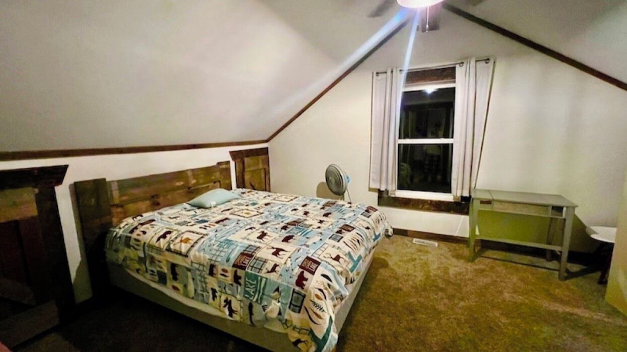 Photo of Bedroom in Lansing