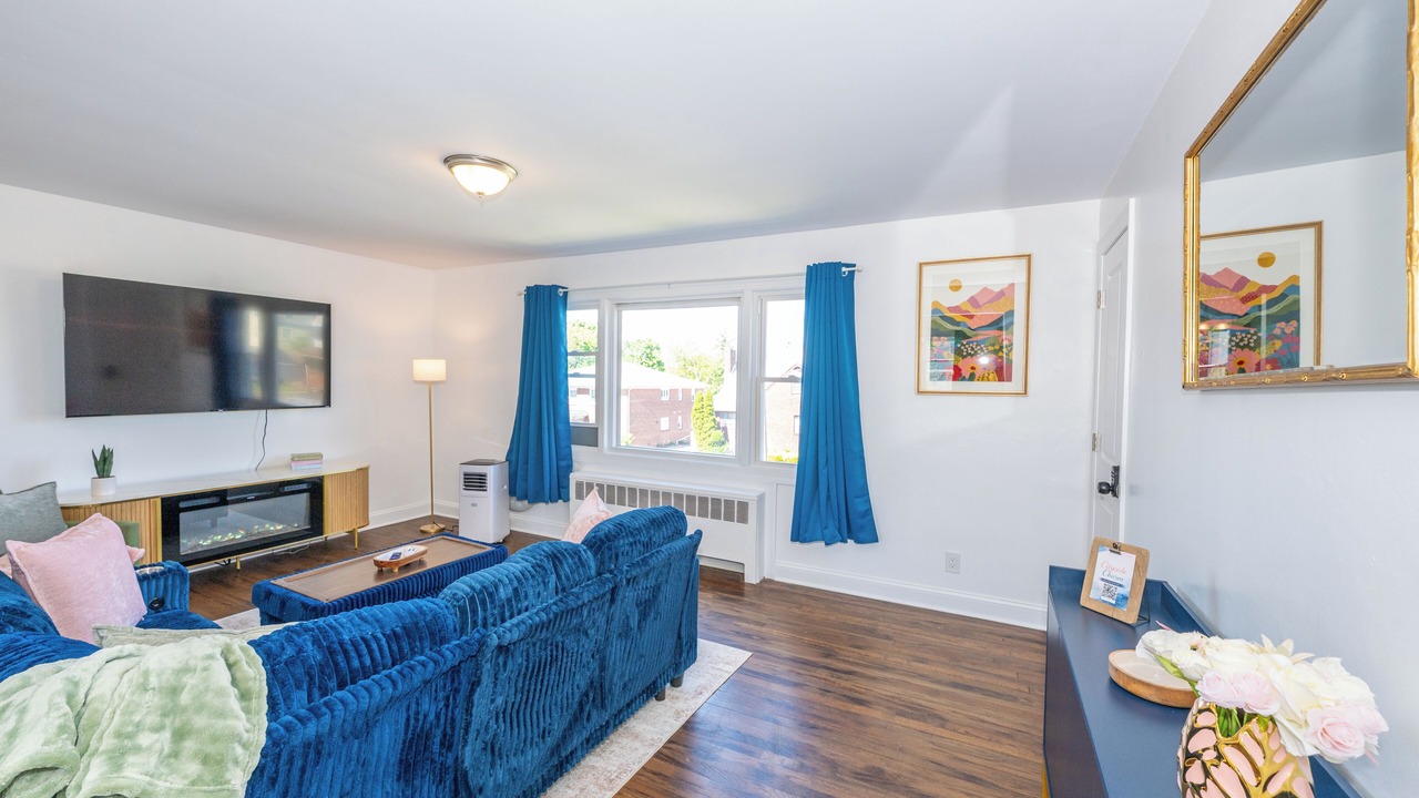 Photo of Livingroom in East Orange