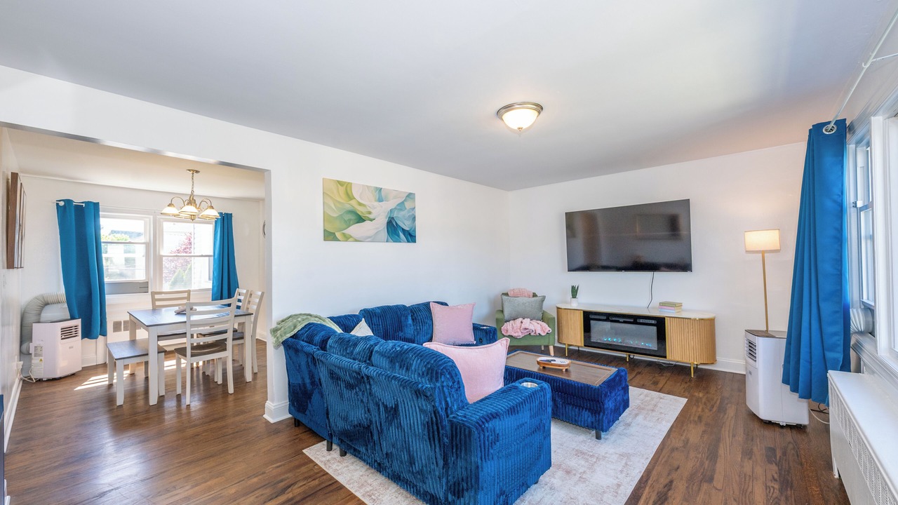 Photo of Livingroom in East Orange
