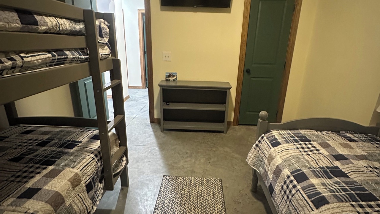 Photo of Bedroom in Sand Springs