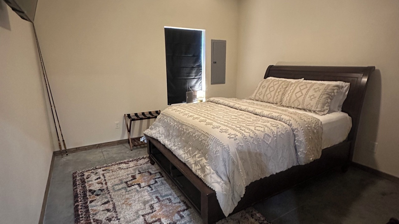 Photo of Bedroom in Sand Springs