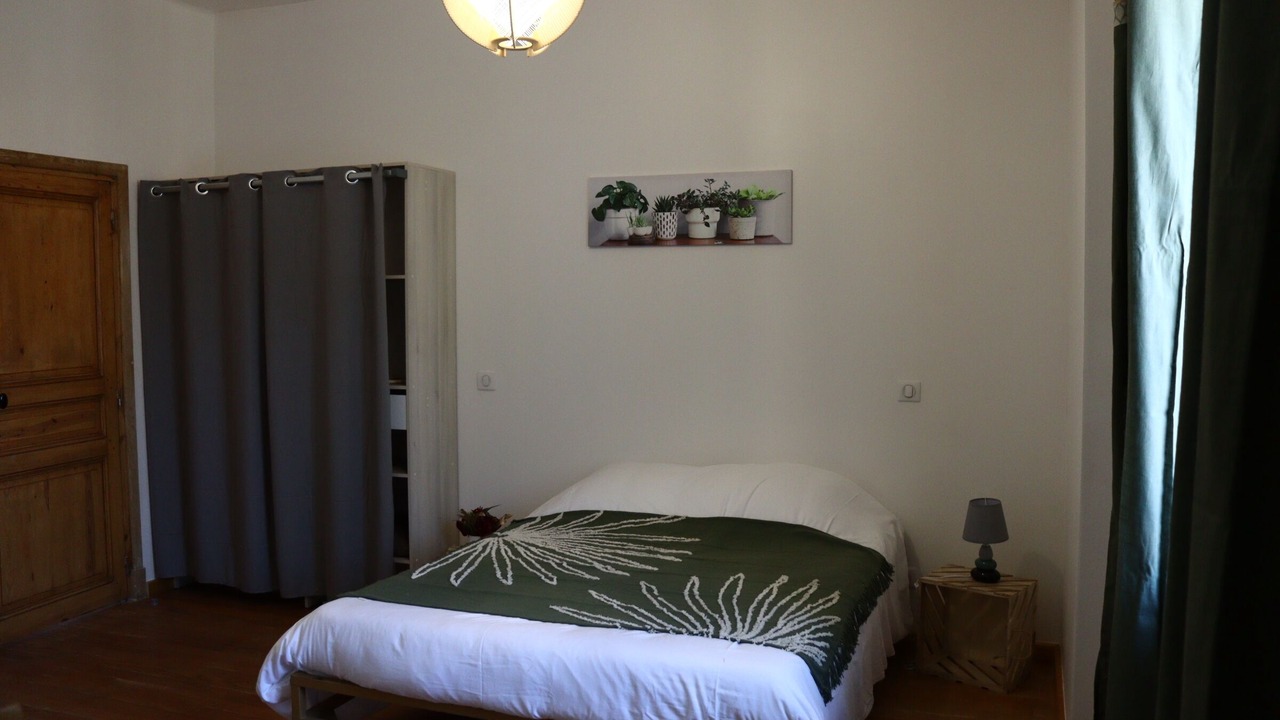 Photo of Bedroom in Banassac