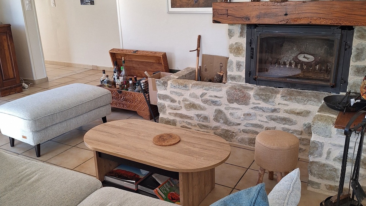 Photo of Livingroom in Le Poet-Celard