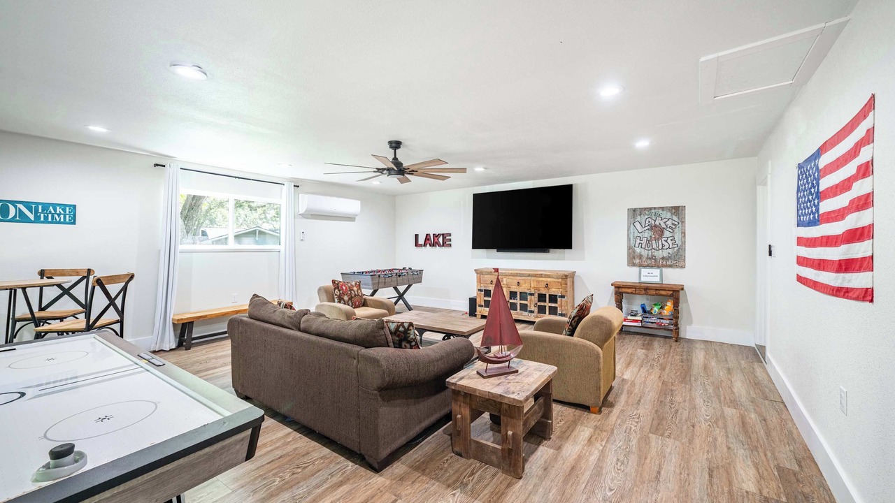 Photo of Livingroom in Pottsboro
