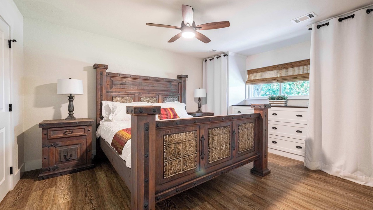 Photo of Bedroom in Pottsboro