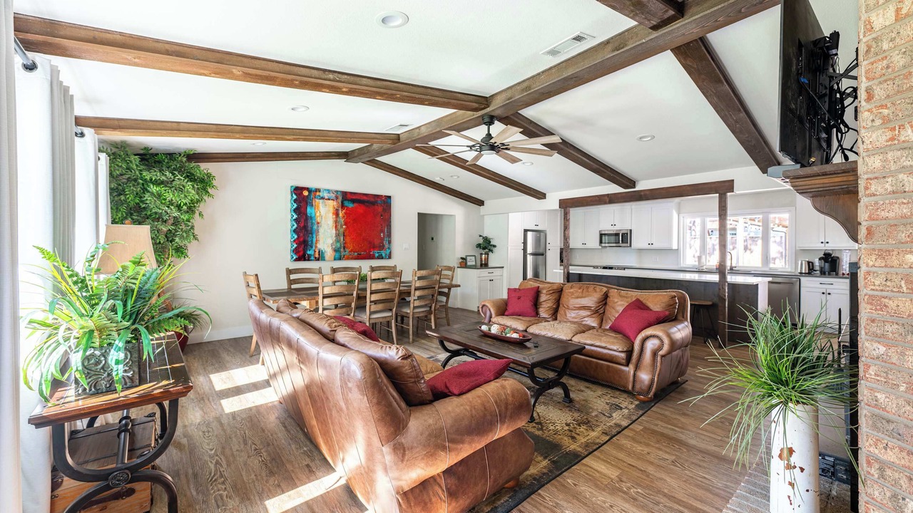 Photo of Livingroom in Pottsboro