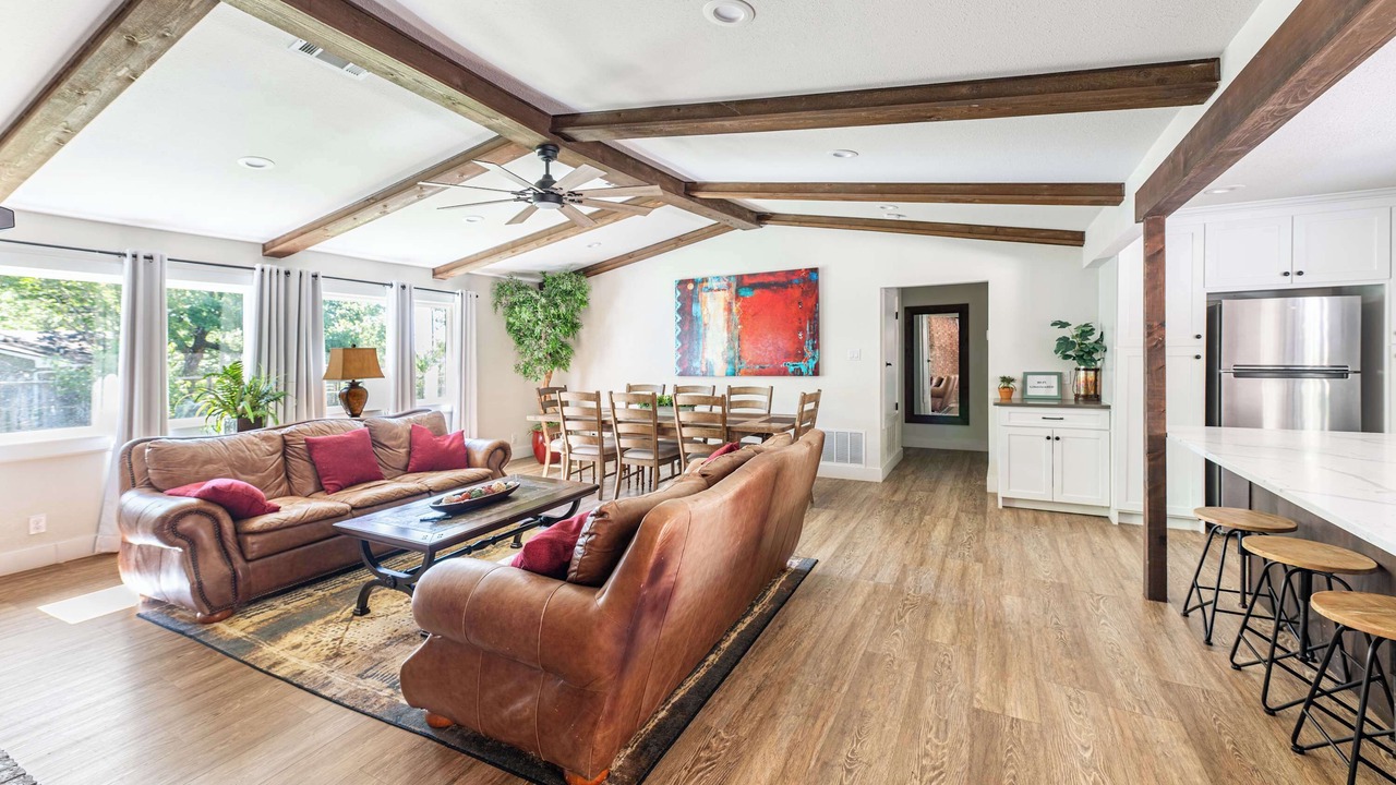 Photo of Livingroom in Pottsboro