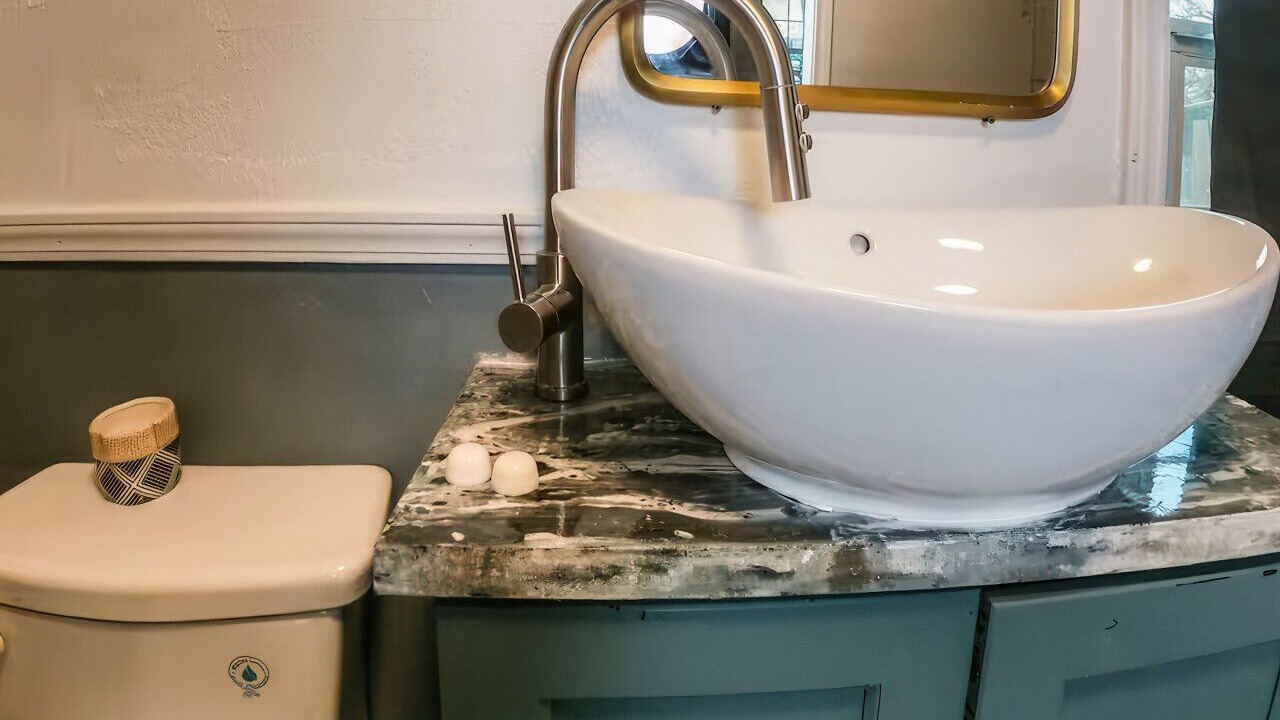 Photo of Bathroom in Handley
