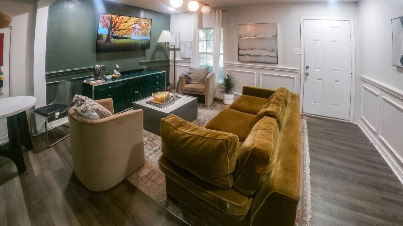 Photo of Livingroom in Handley
