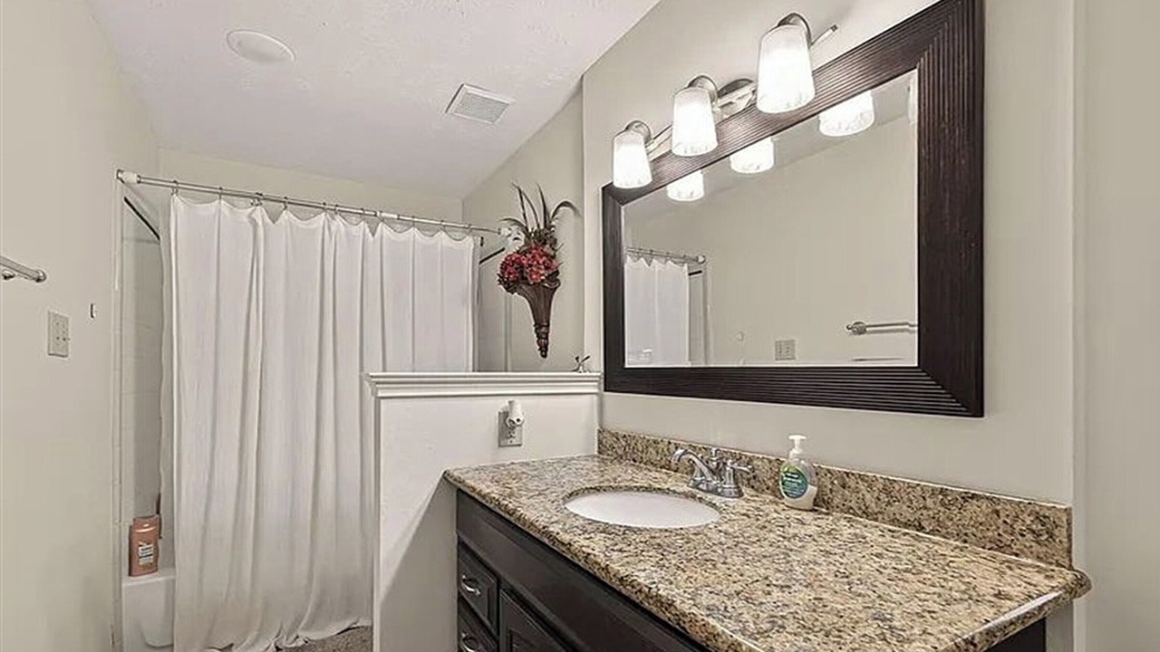 Photo of Bathroom in Panther Creek