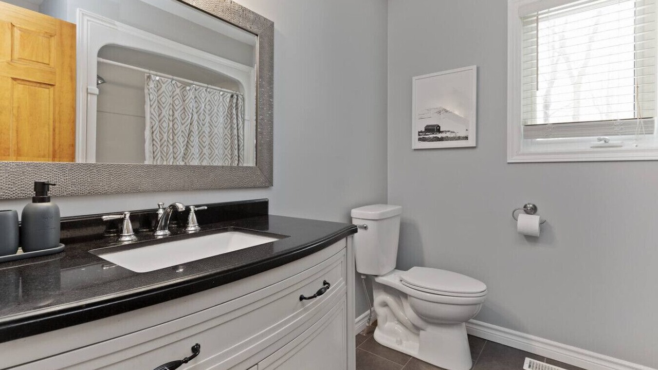 Photo of Bathroom in Dunchurch