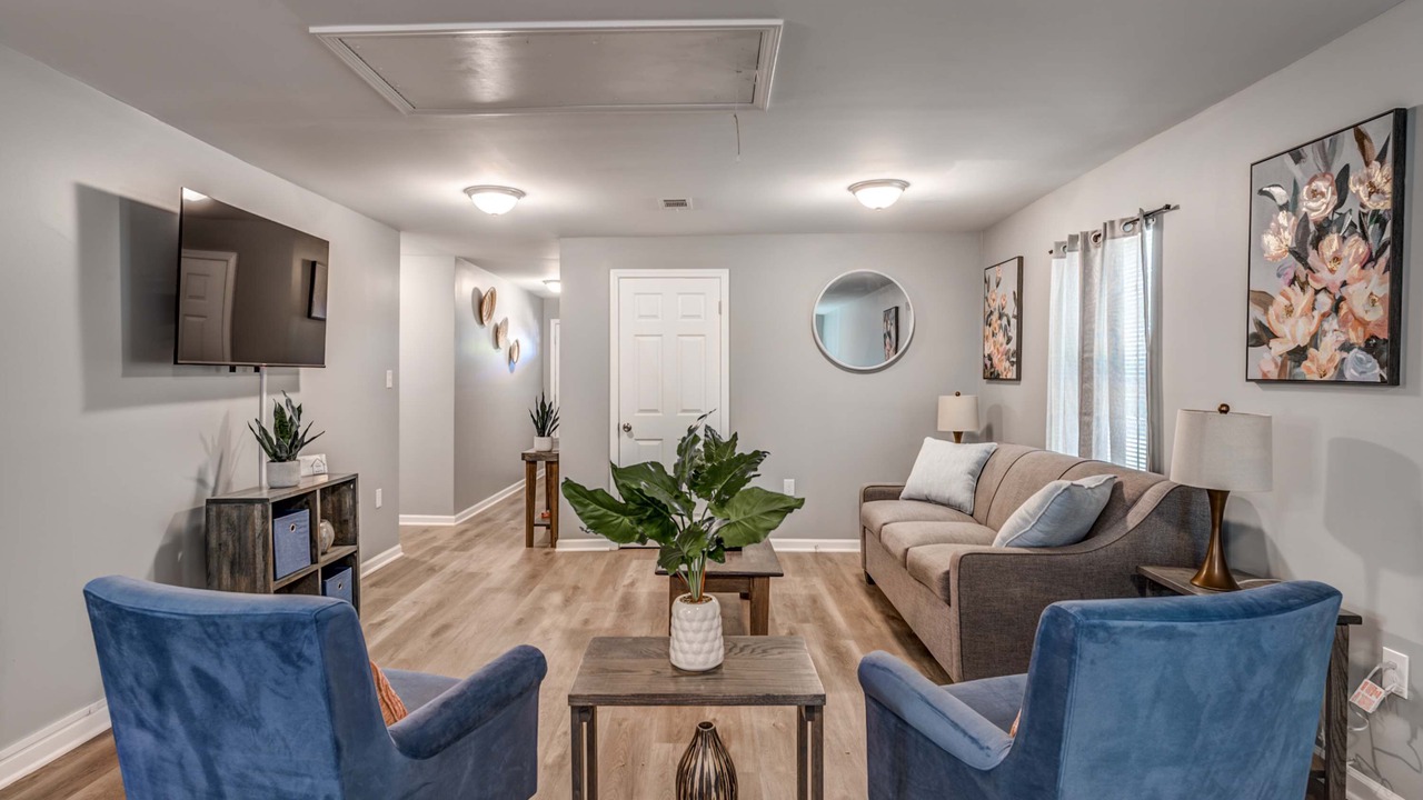 Photo of Livingroom in Frayser