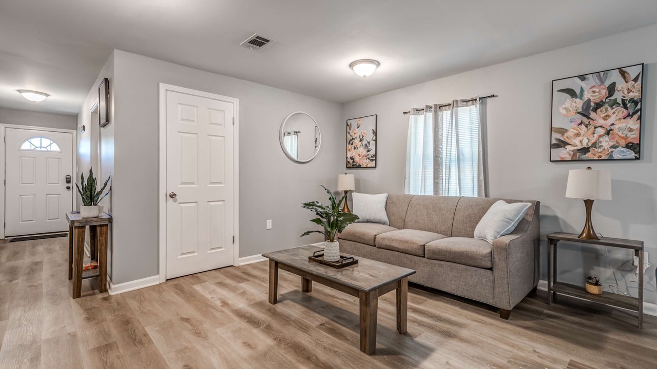 Photo of Livingroom in Frayser