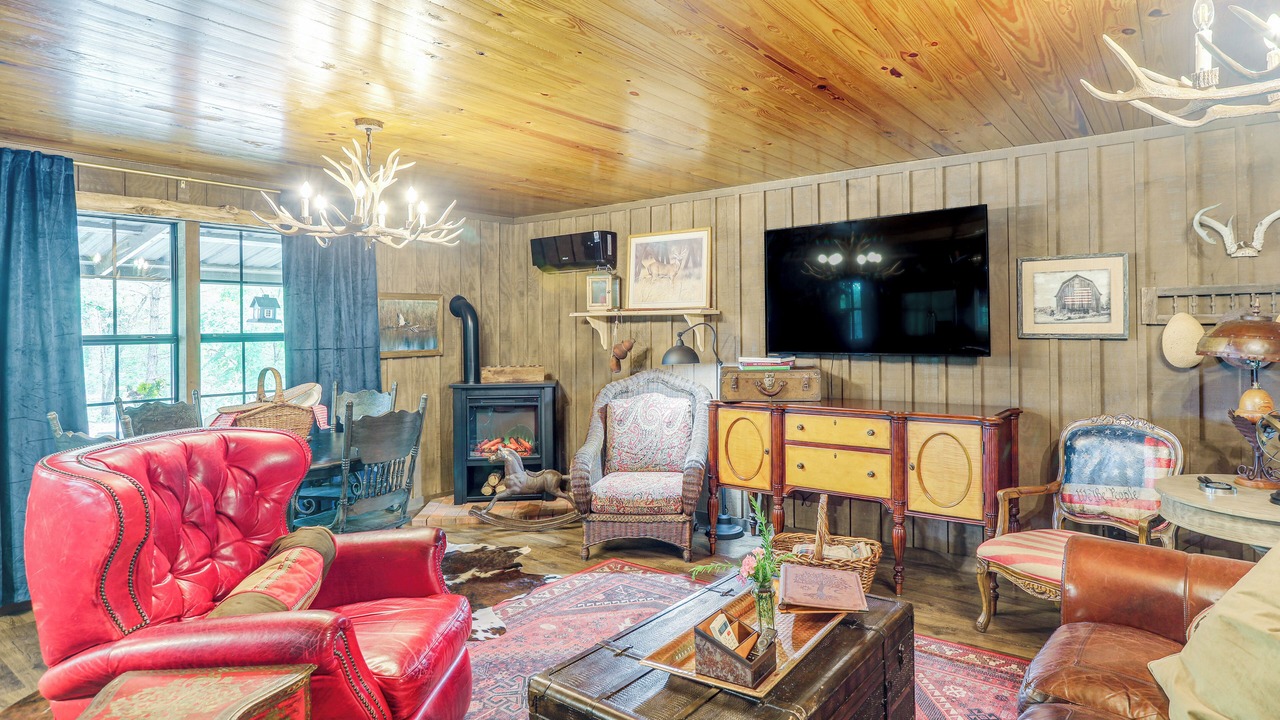 Photo of Livingroom in Scobey