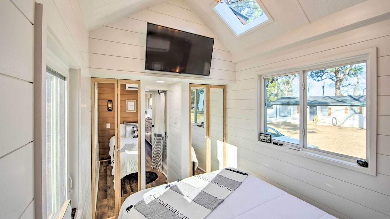Photo of Bedroom in Lone Star