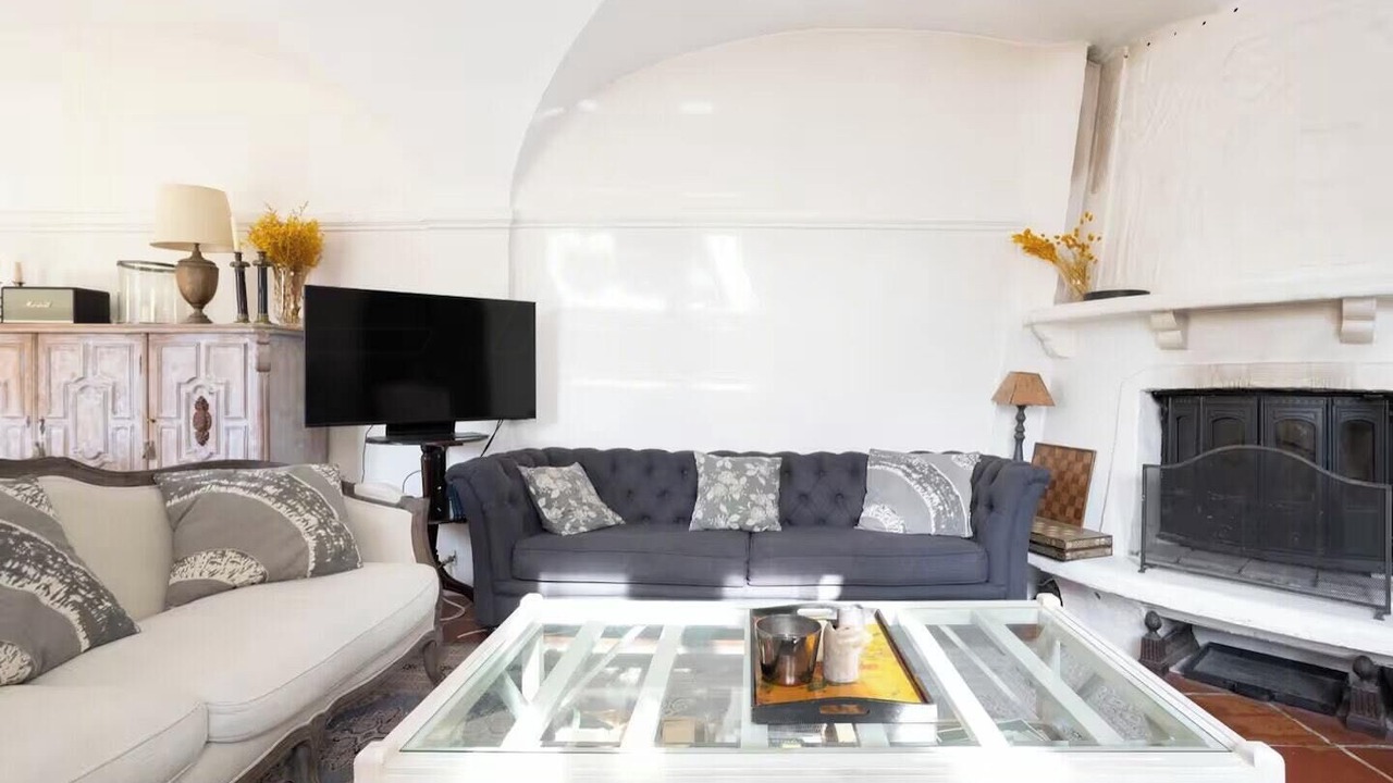 Photo of Livingroom in Saint-Paul-en-Foret
