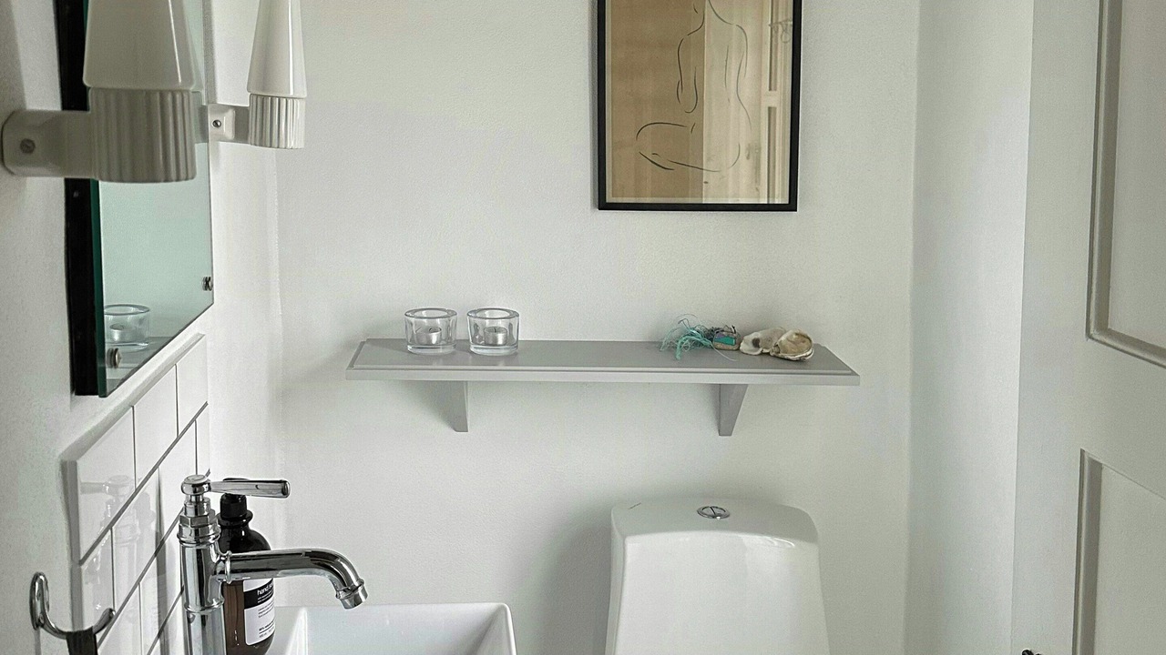 Photo of Bathroom in Vrist Strand