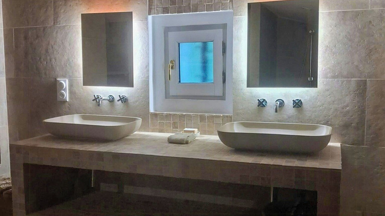 Photo of Bathroom in Roquefort-des-Corbieres