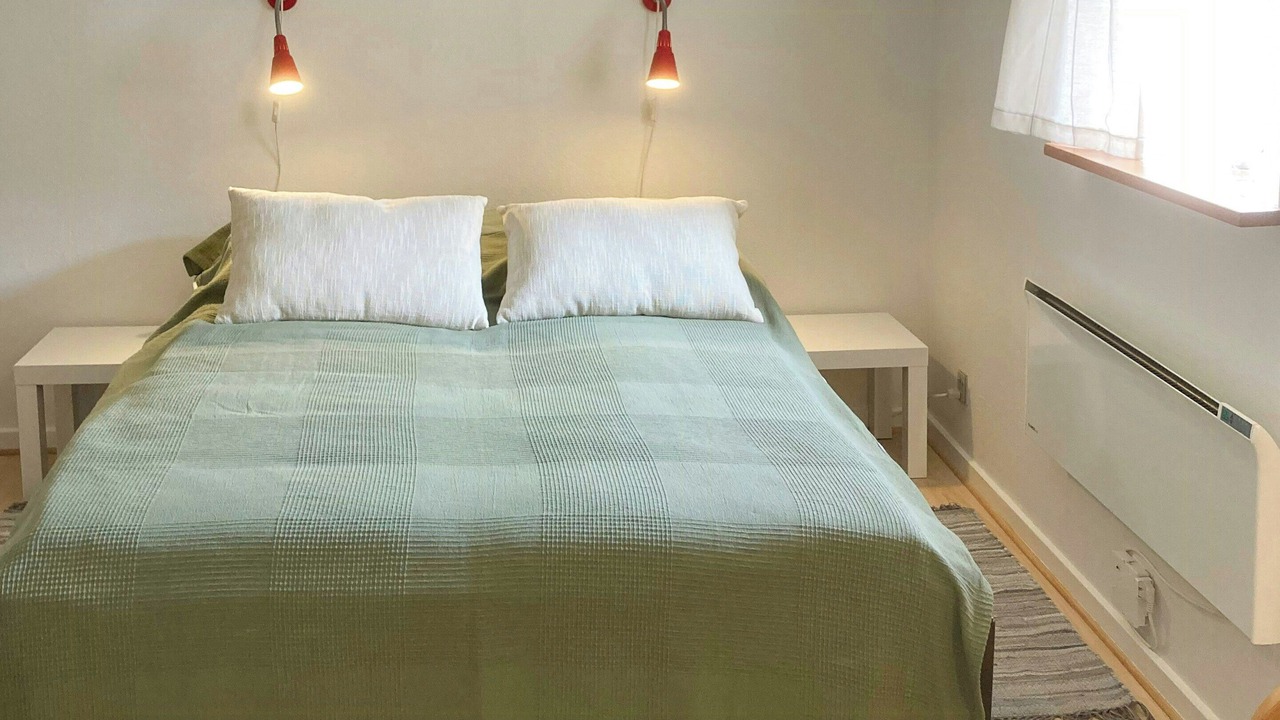 Photo of Bedroom in Them