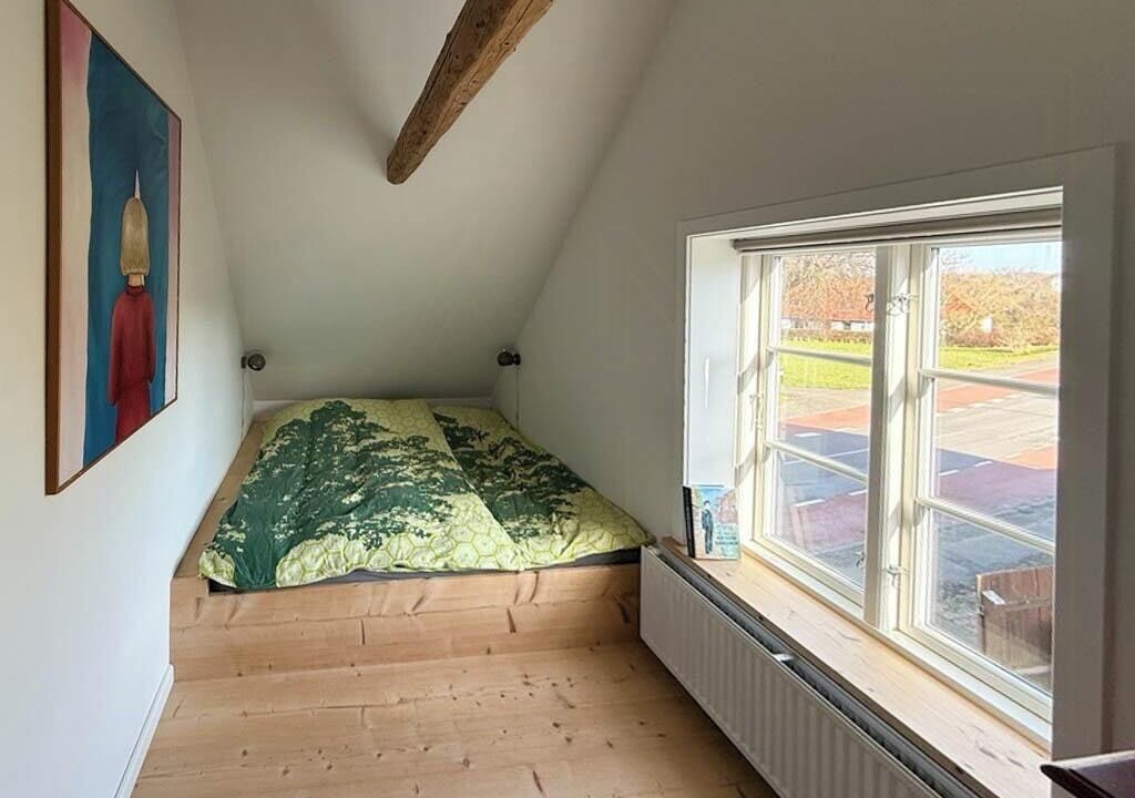 Photo of Bedroom in Listed