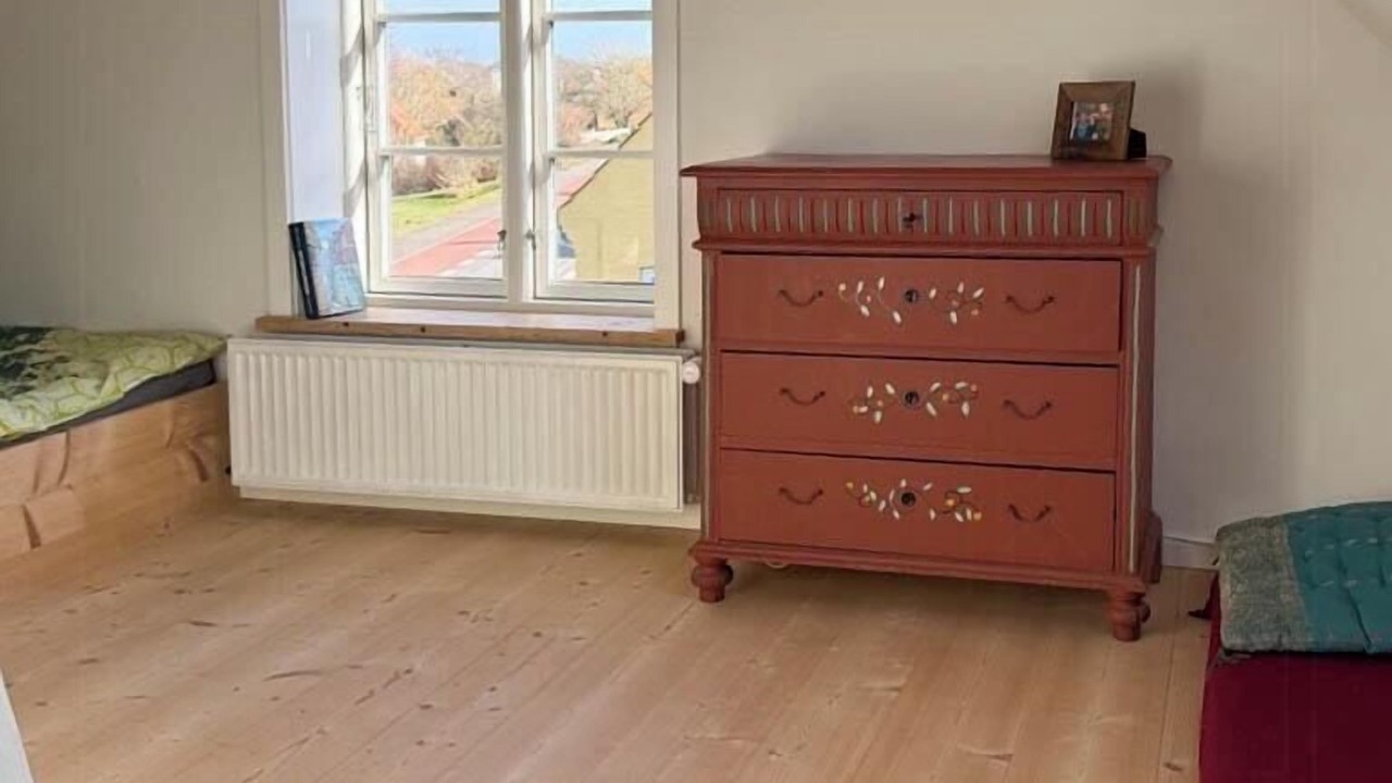 Photo of Bedroom in Listed