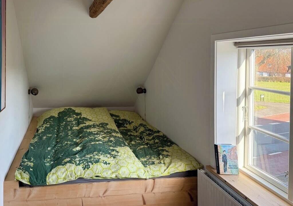Photo of Bedroom in Listed