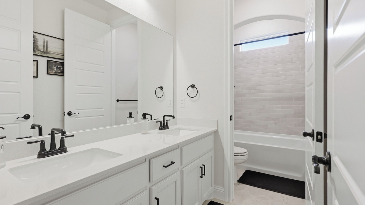 Photo of Bathroom in Gunter