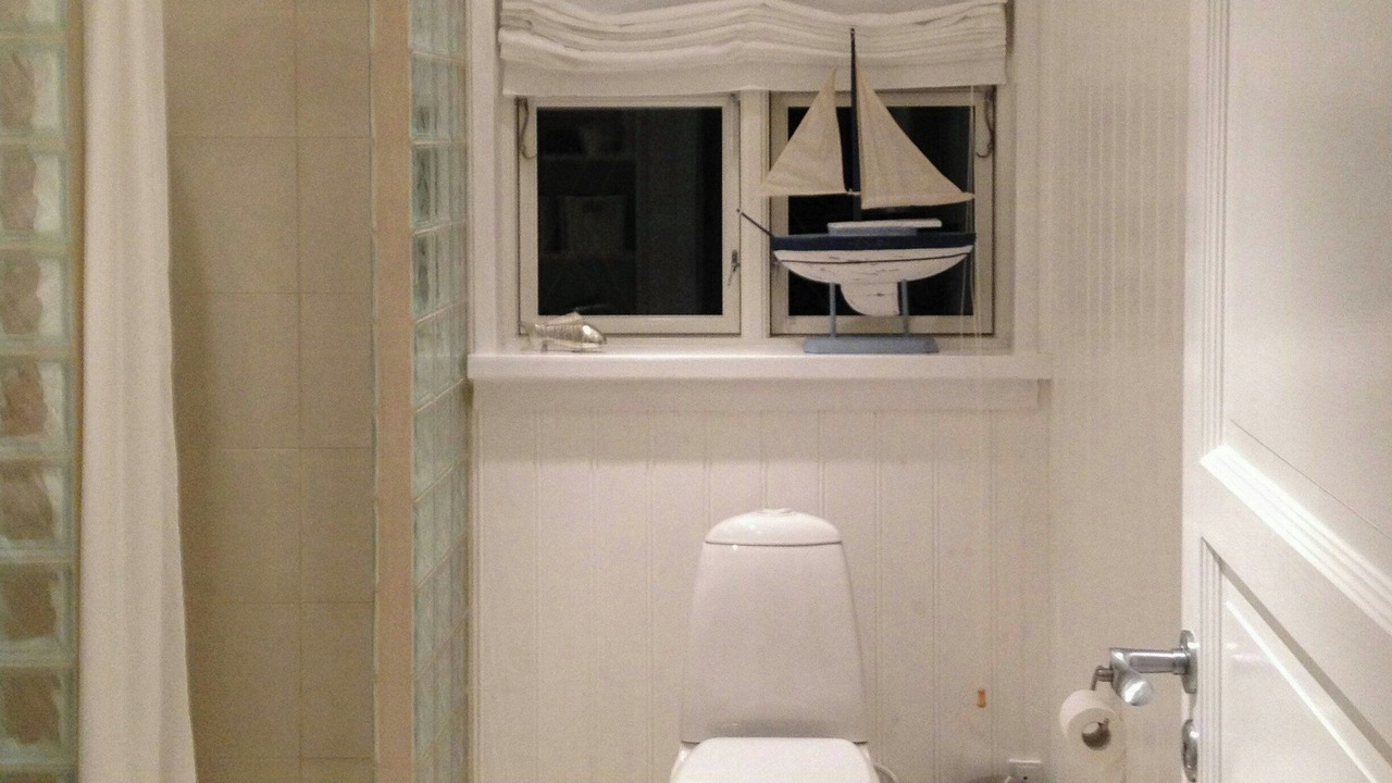 Photo of Bathroom in Store Fuglede