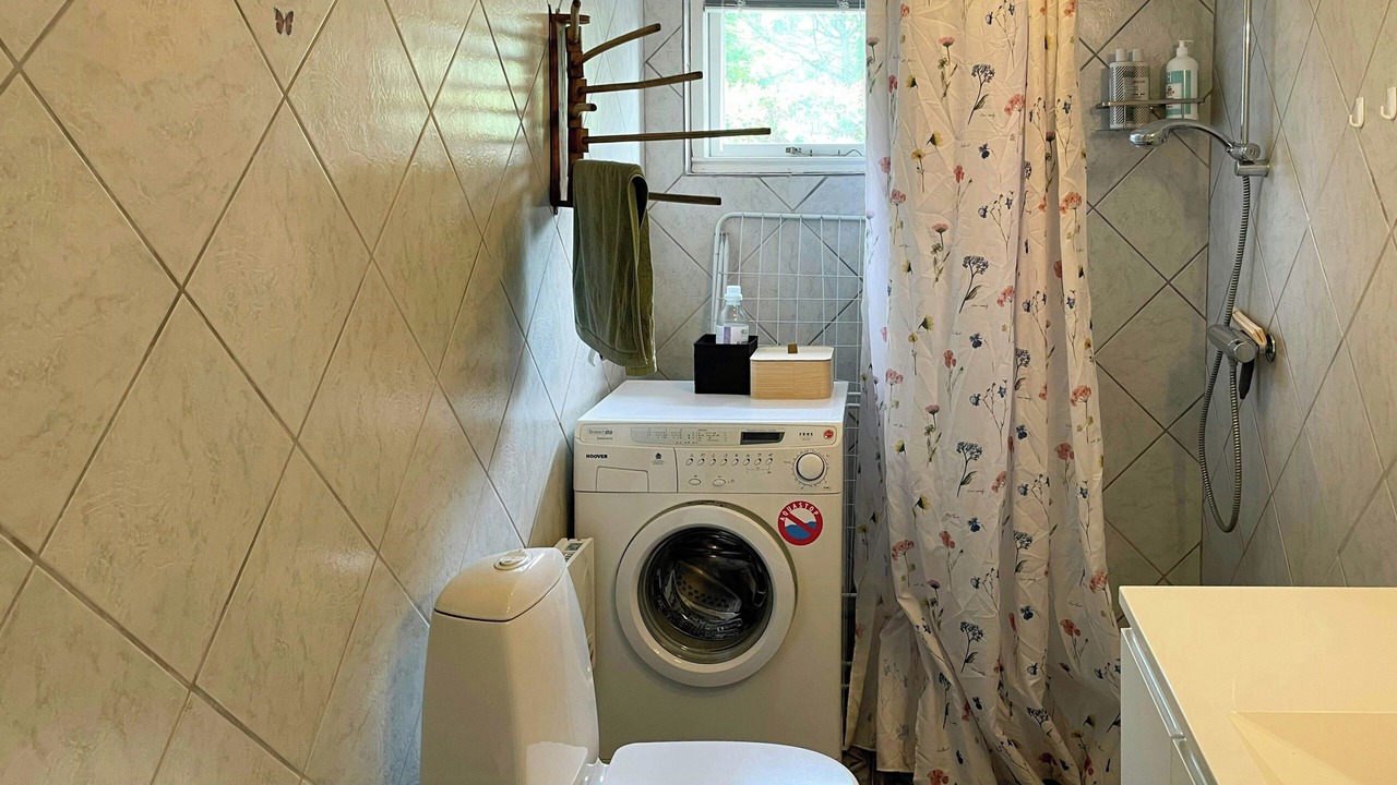 Photo of Bathroom in Logstor