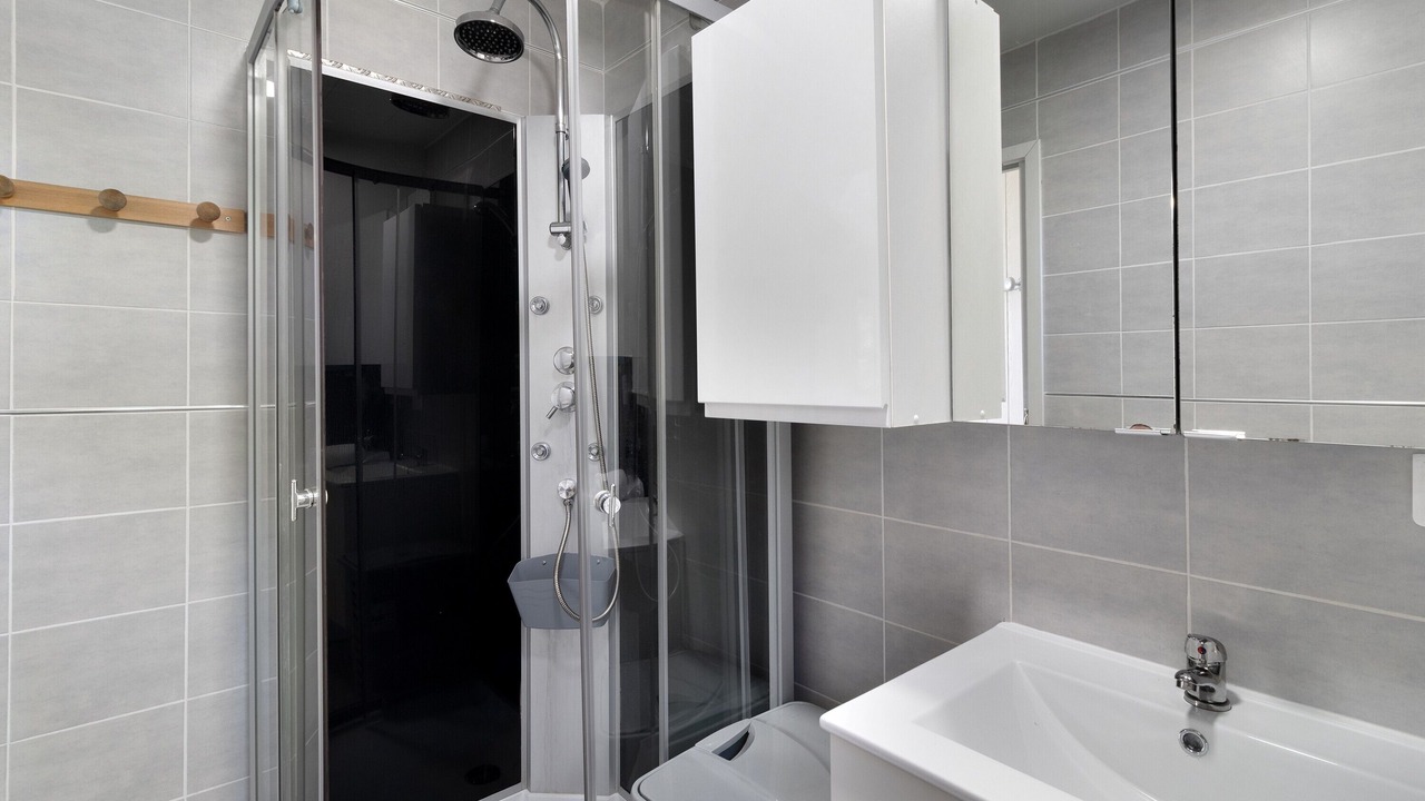 Photo of Bathroom in Thenon