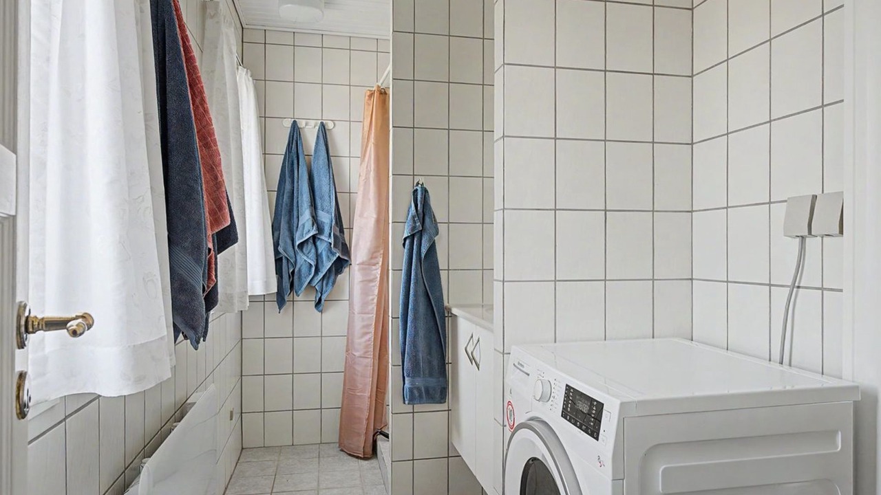 Photo of Bathroom in Helnæs By