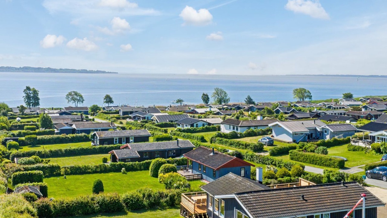 Photo of Others in Helnæs By