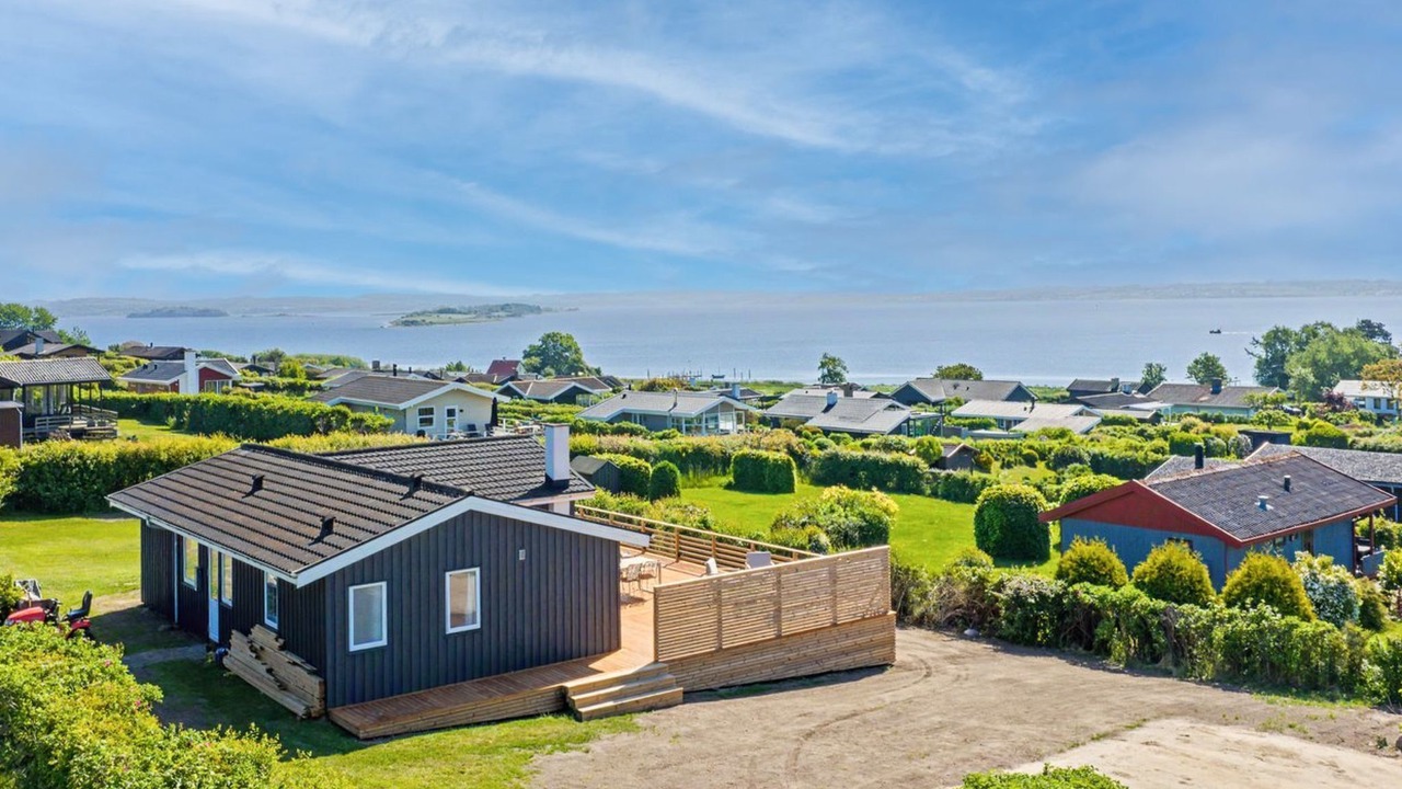 Photo of Others in Helnæs By