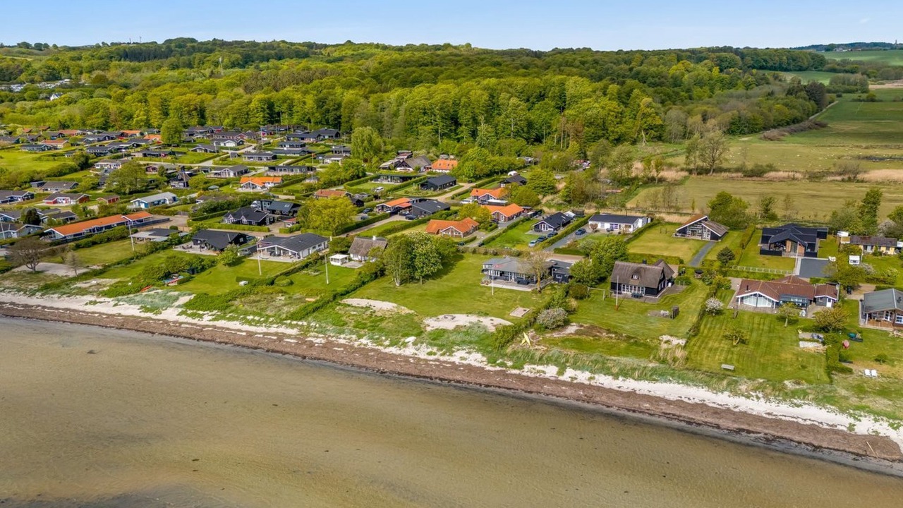 Photo of Others in Bjert