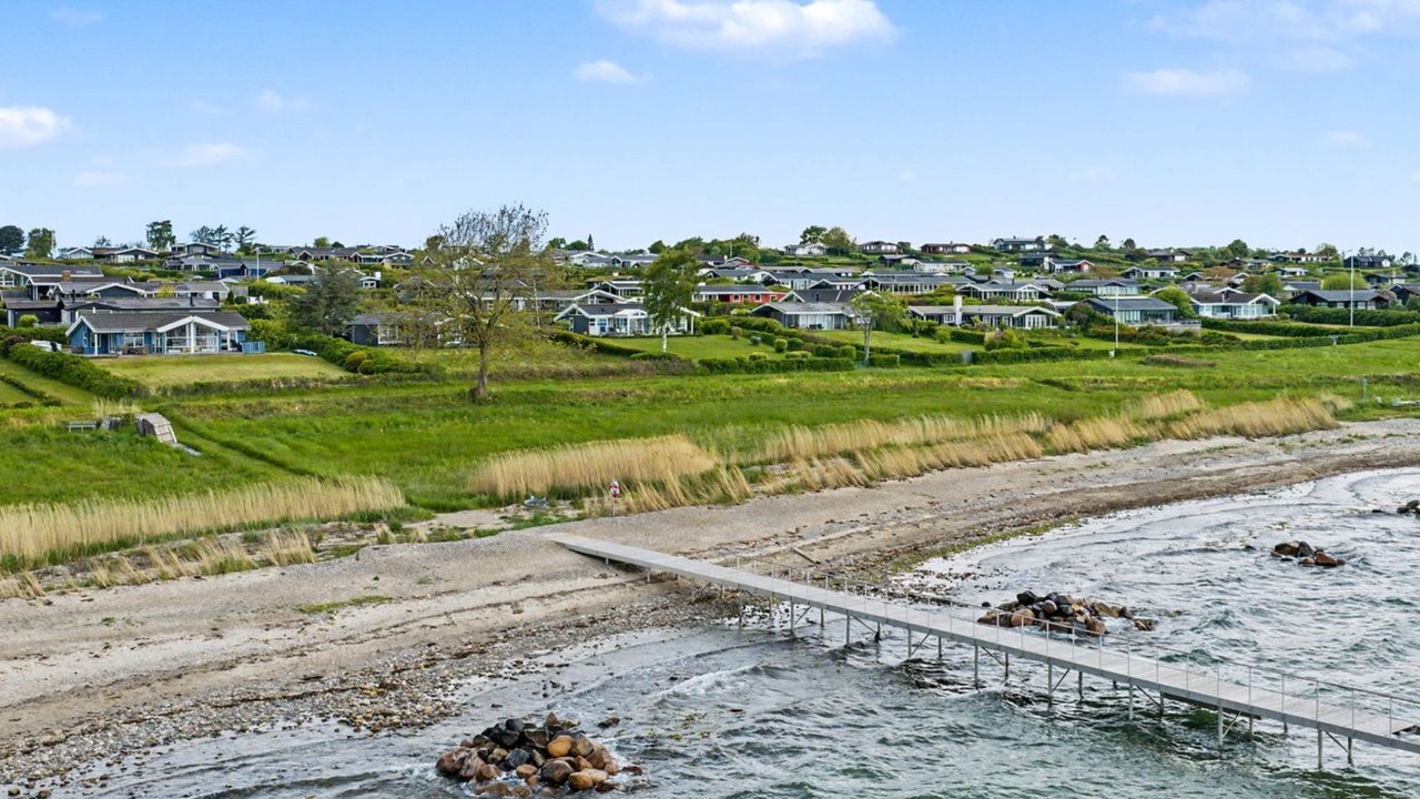 Photo of Others in Helnæs By