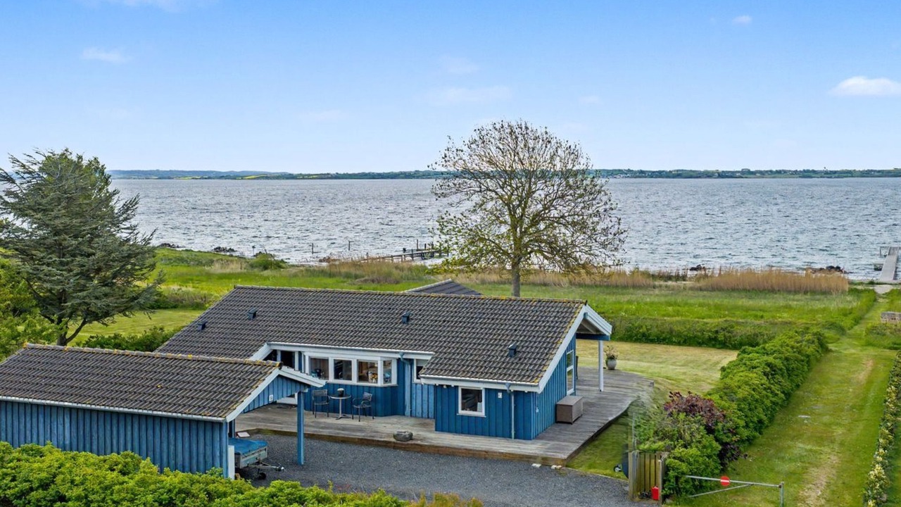 Photo of Others in Helnæs By