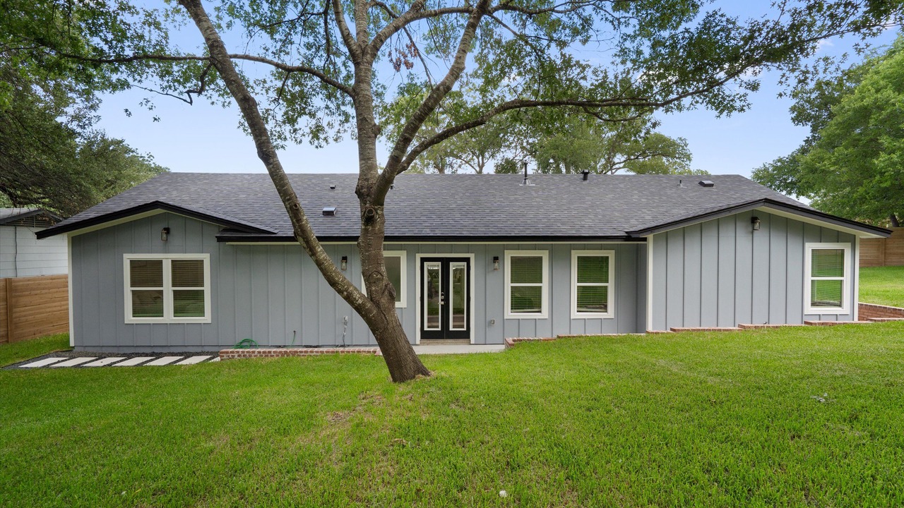 Photo of Outdoor in North Oaks Hillside