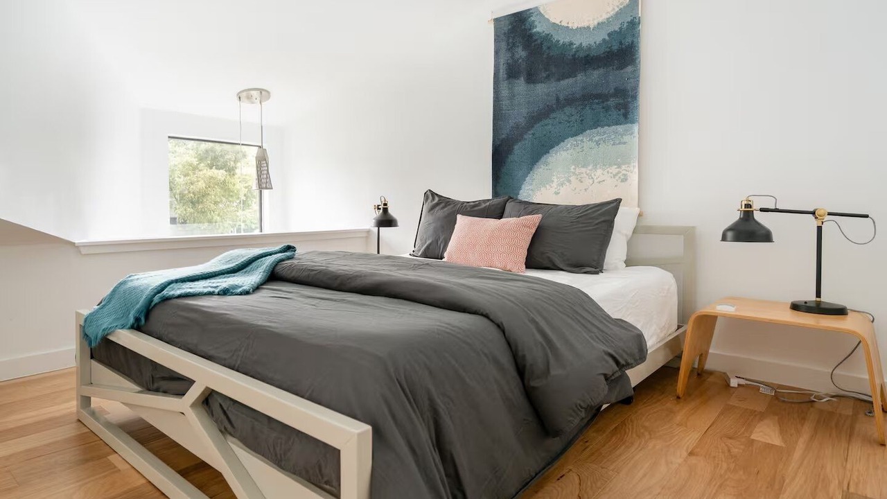 Photo of Bedroom in East Cesar Chavez