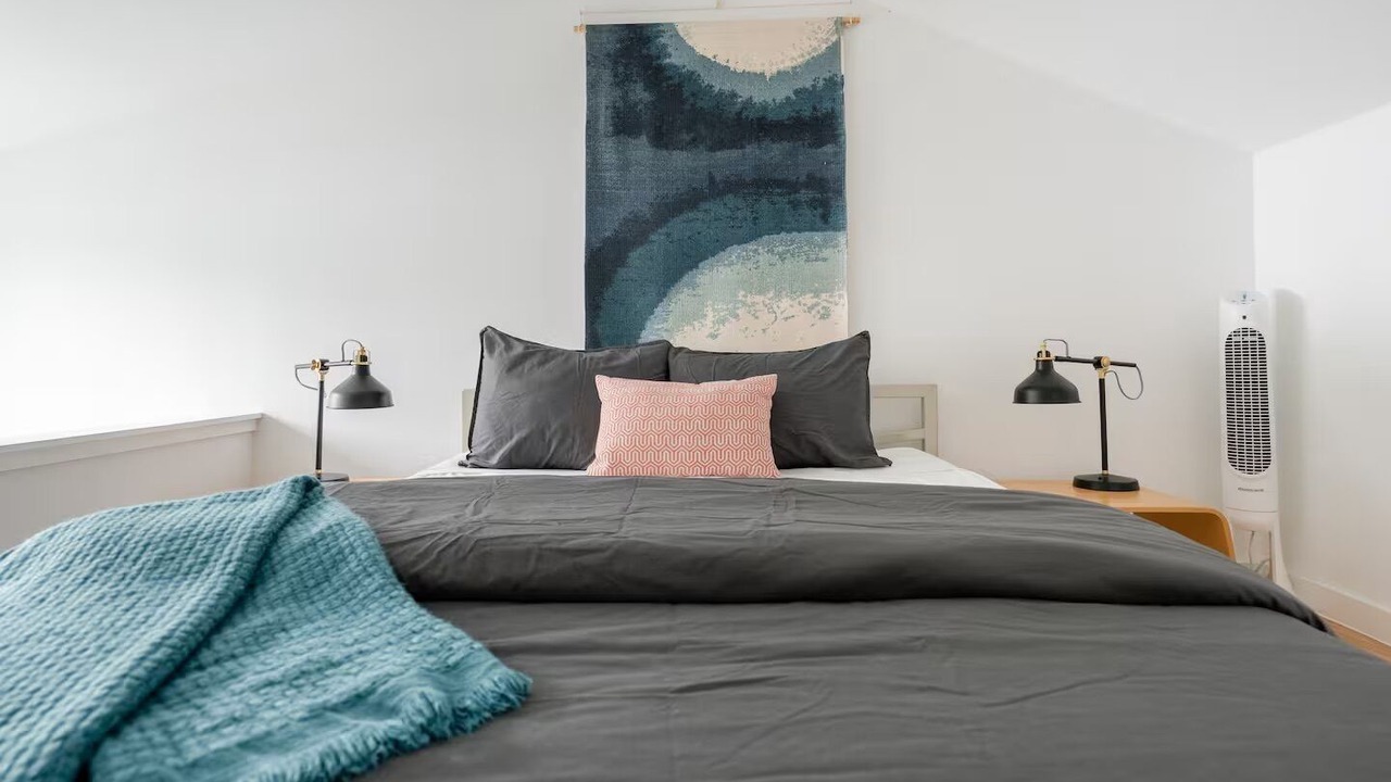 Photo of Bedroom in East Cesar Chavez
