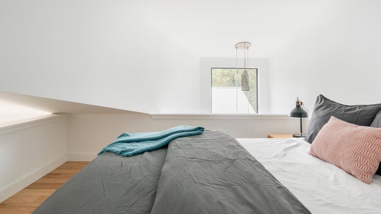 Photo of Bedroom in East Cesar Chavez