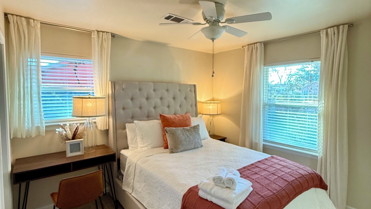 Photo of Bedroom in Southbelt/Ellington